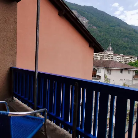 Appartement 27 *
